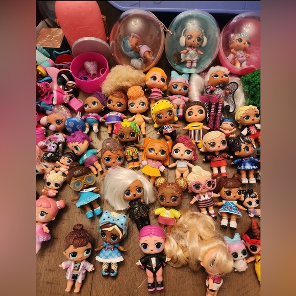 LOL Surprise Doll Large Lot Of Dolls Pets Babies & Accessories - Picture 3 of 6